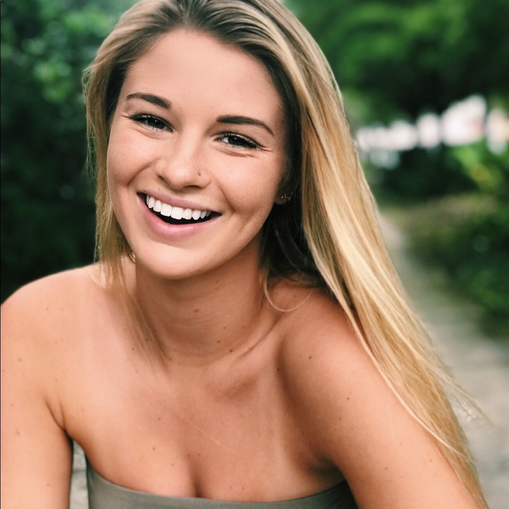 Meet your Posher, Katelyn
